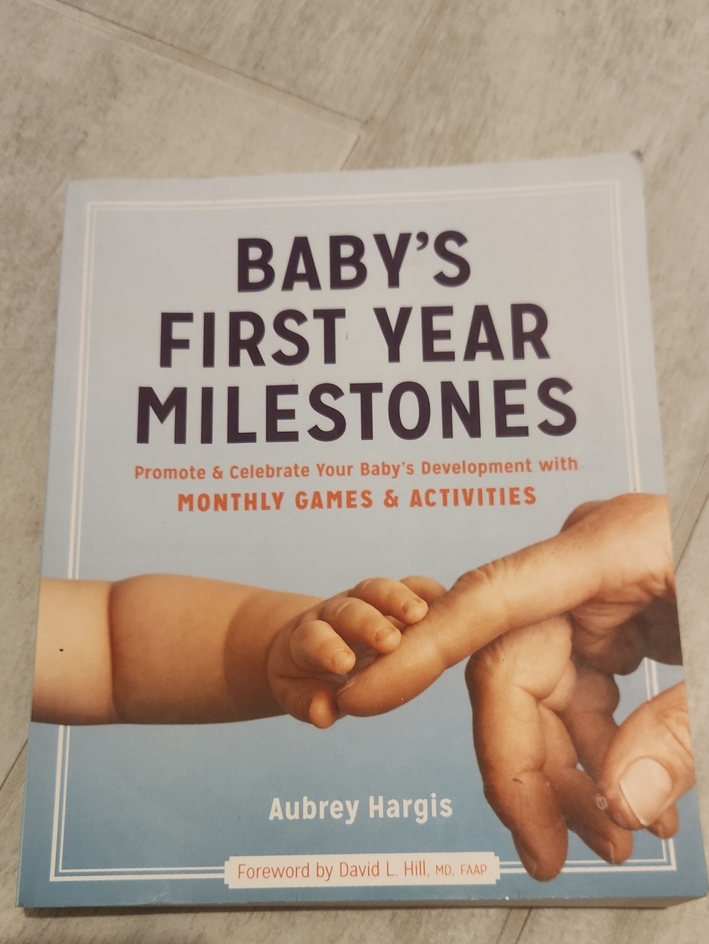 🌴Baby's First Year Milestones - Light Blue Cover